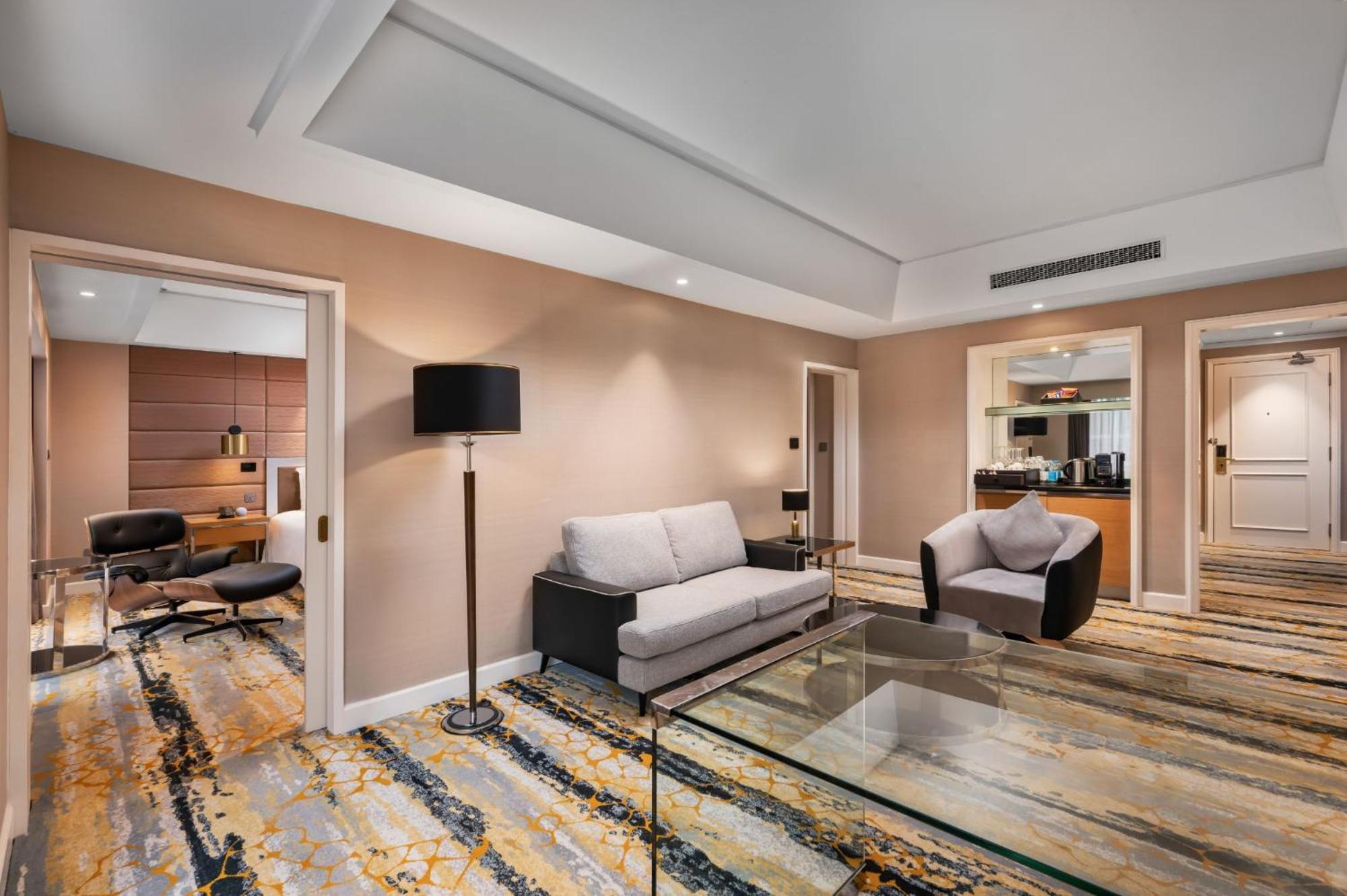 One-Bedroom Suite,1606544981:JPEG